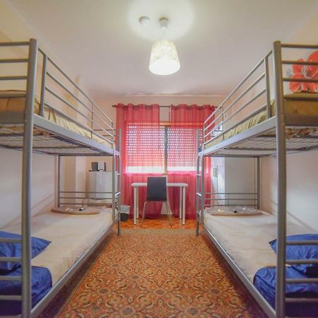 Quarto Com 4 Camas Porto Exterior photo