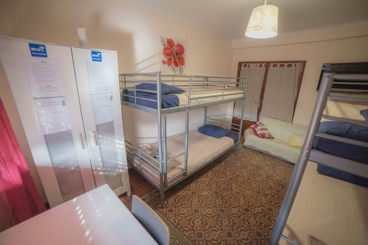 Quarto Com 4 Camas Porto Exterior photo